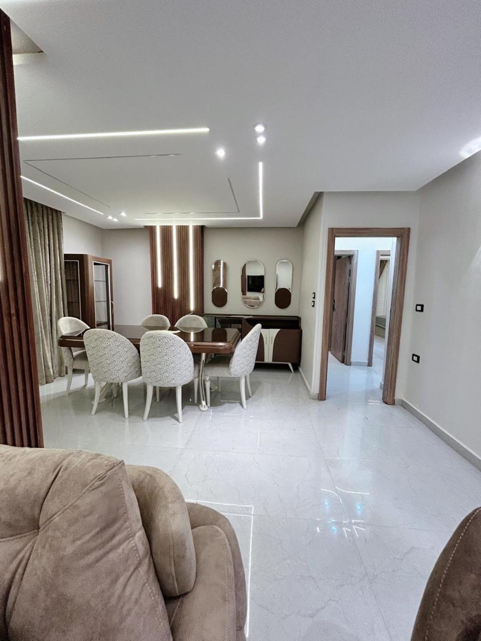 Two Bedrooms In Sheraton Apartment *